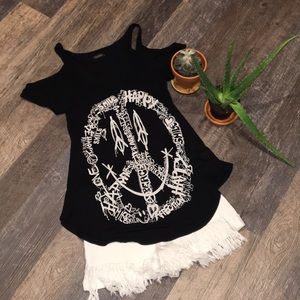 🌸Lauren Moshi Cold Shoulder Top🌸